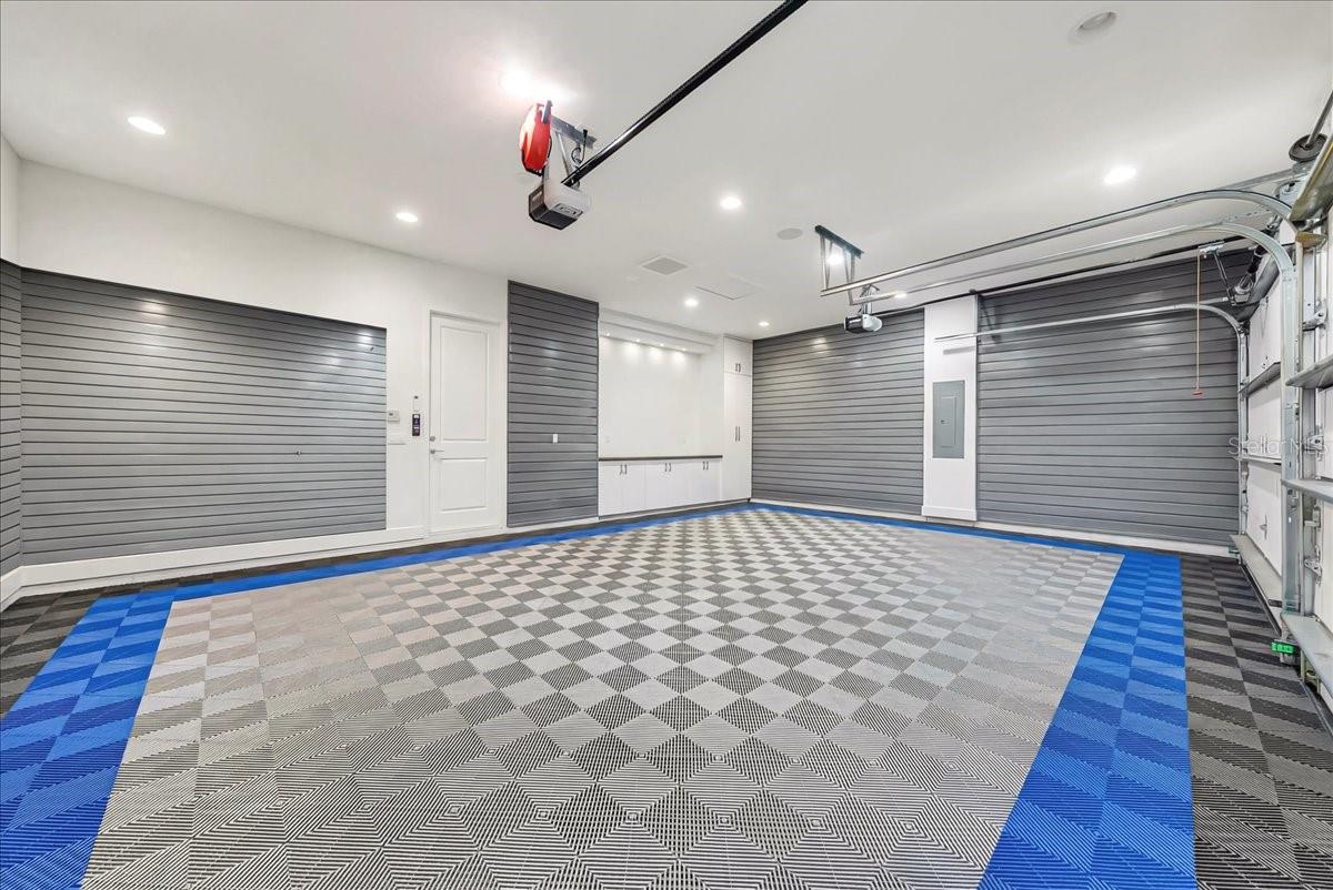 Image 32 of 84 For 11230 Daphne Court