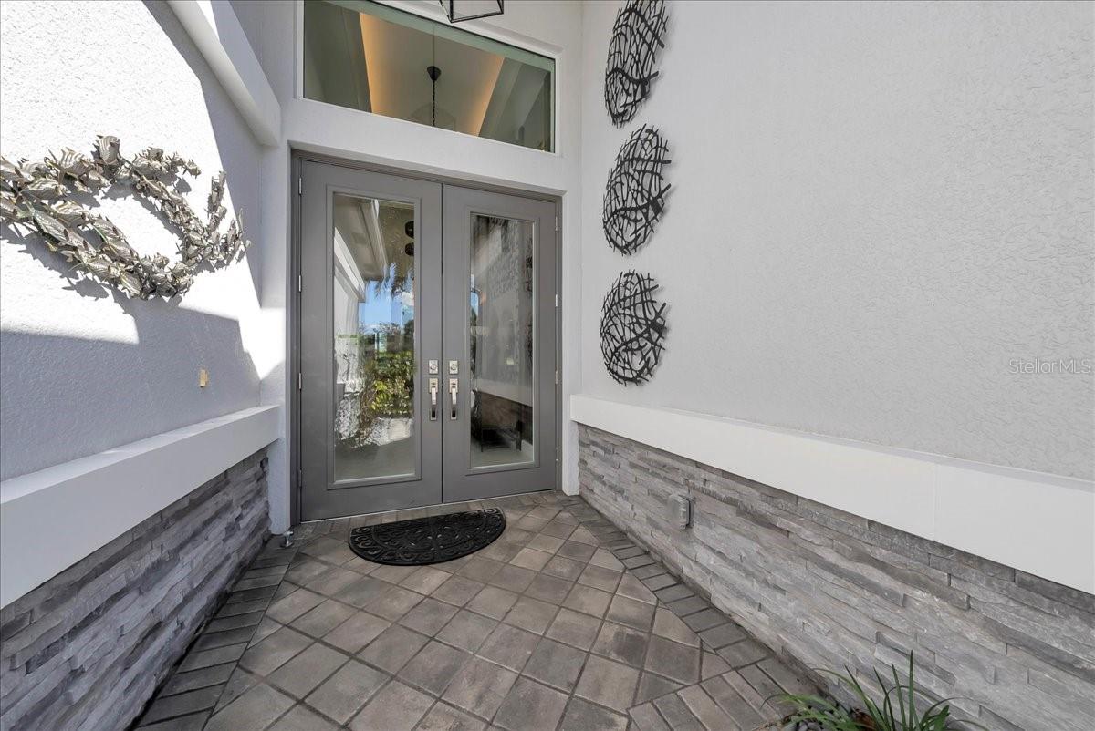 Image 4 of 84 For 11230 Daphne Court