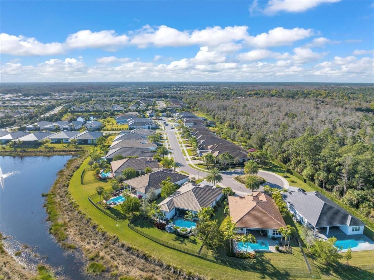 Image 46 of 84 For 11230 Daphne Court