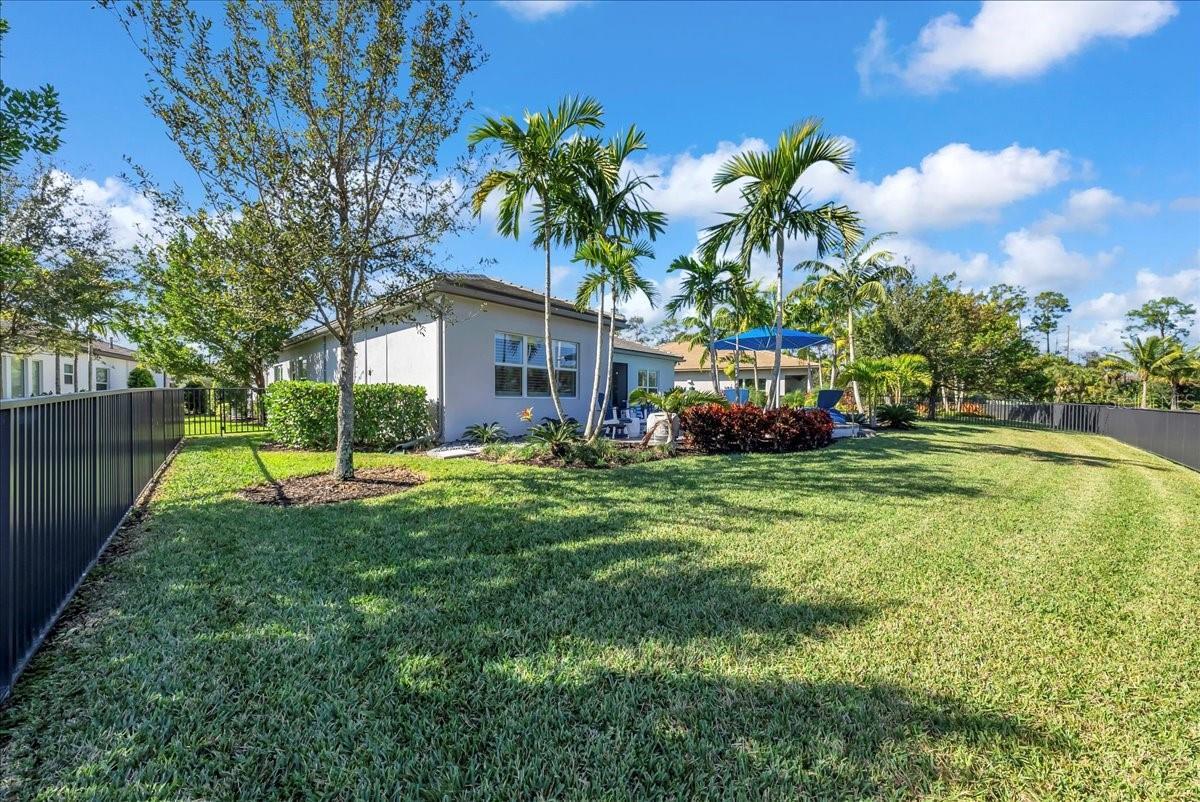 Image 60 of 84 For 11230 Daphne Court