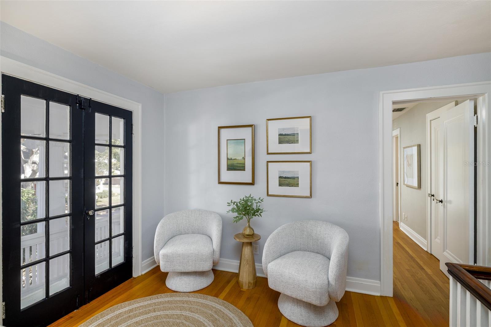 Listing photo id 35 for 446 16th Avenue Ne