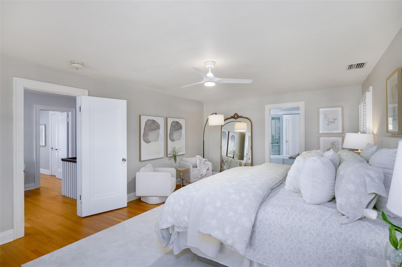 Listing photo id 46 for 446 16th Avenue Ne