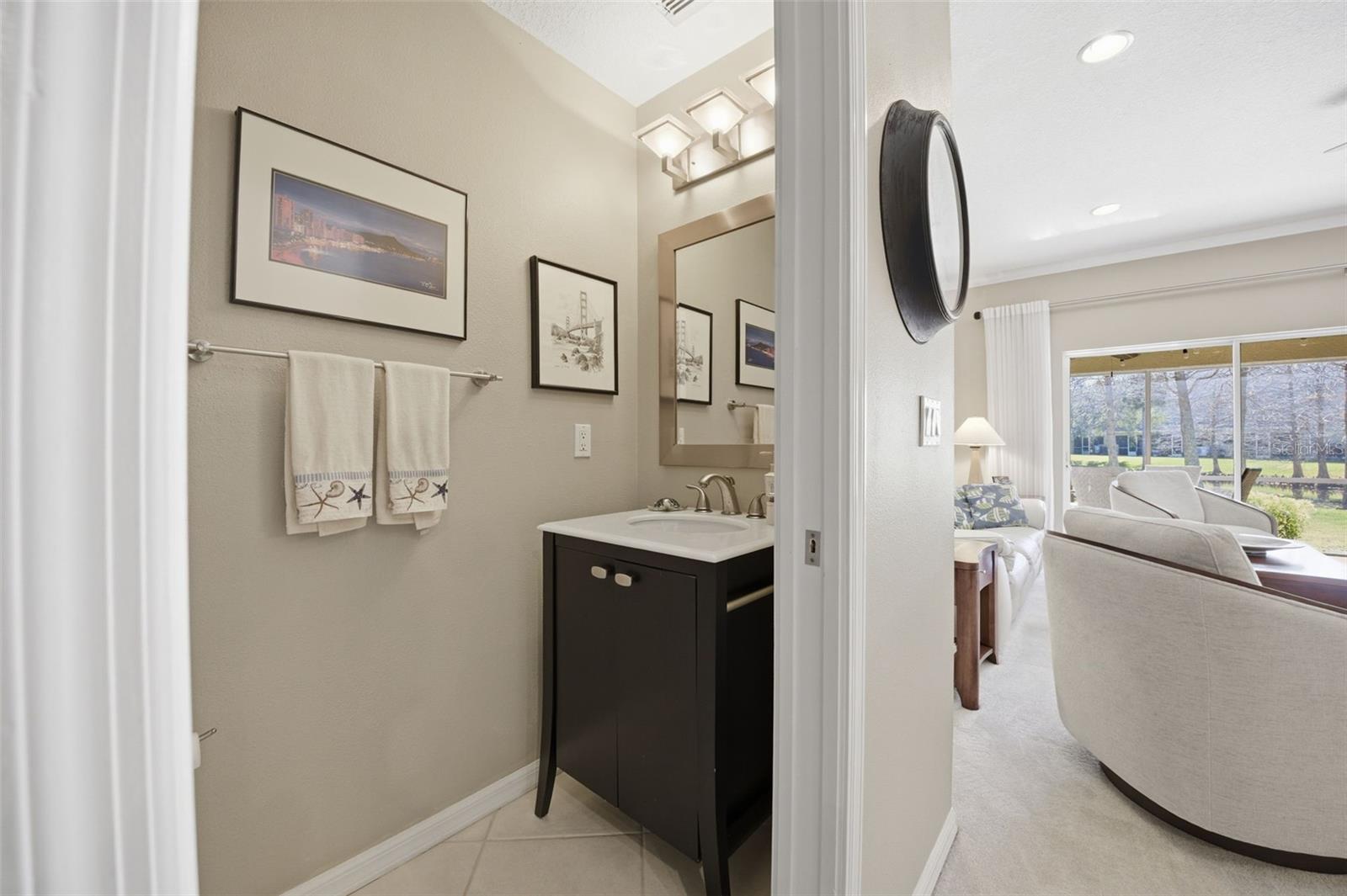 Listing photo id 16 for 11125 Kapok Grand Circle