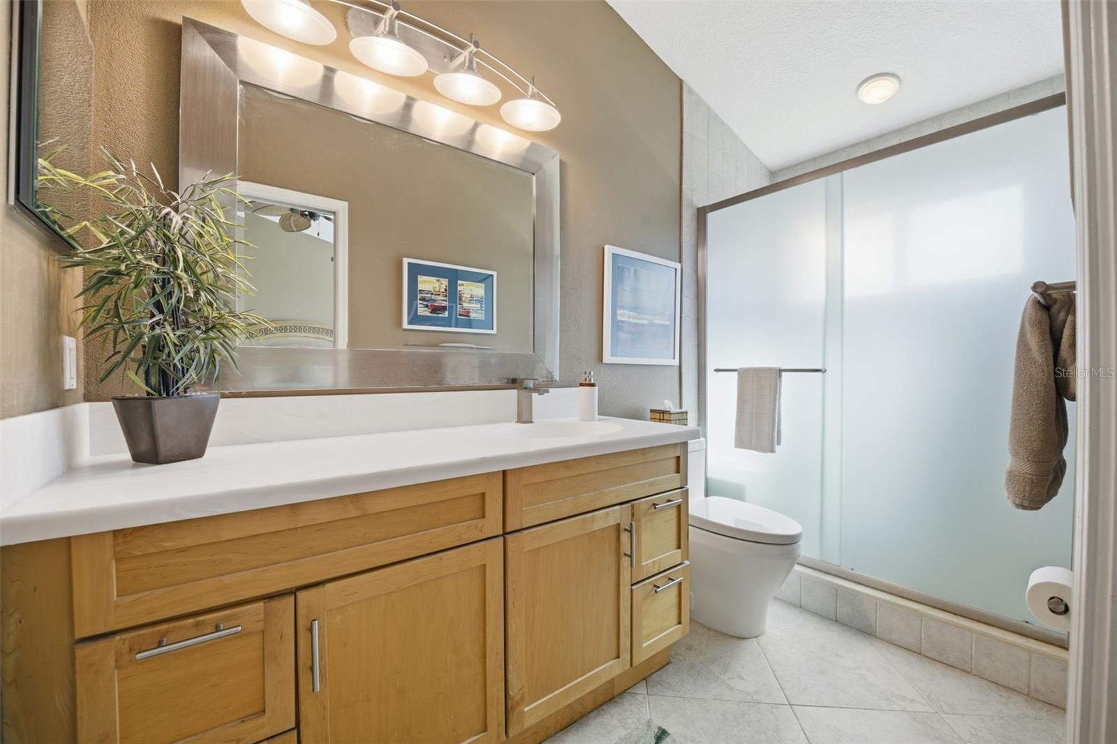 Listing photo id 22 for 11125 Kapok Grand Circle