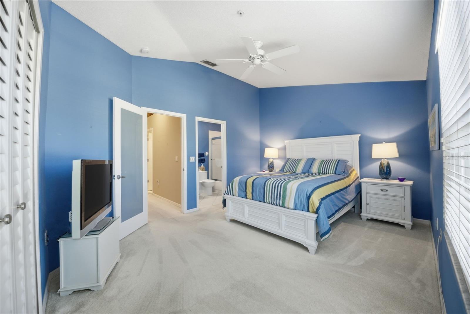 Listing photo id 25 for 11125 Kapok Grand Circle