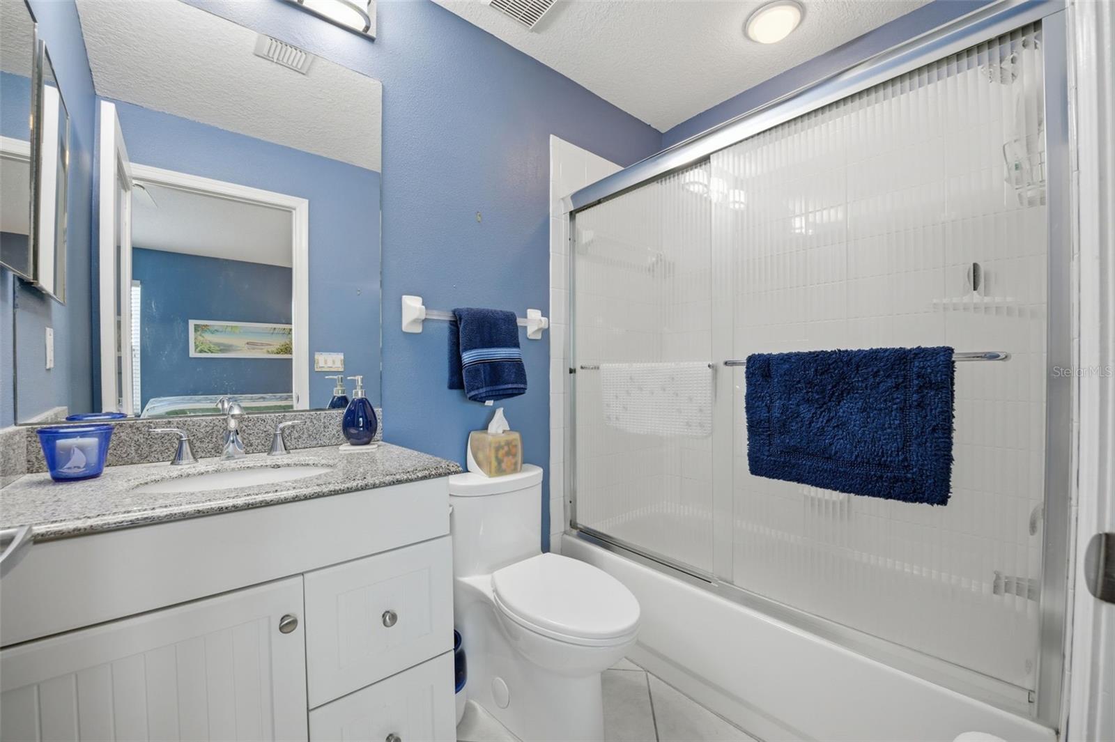 Listing photo id 26 for 11125 Kapok Grand Circle