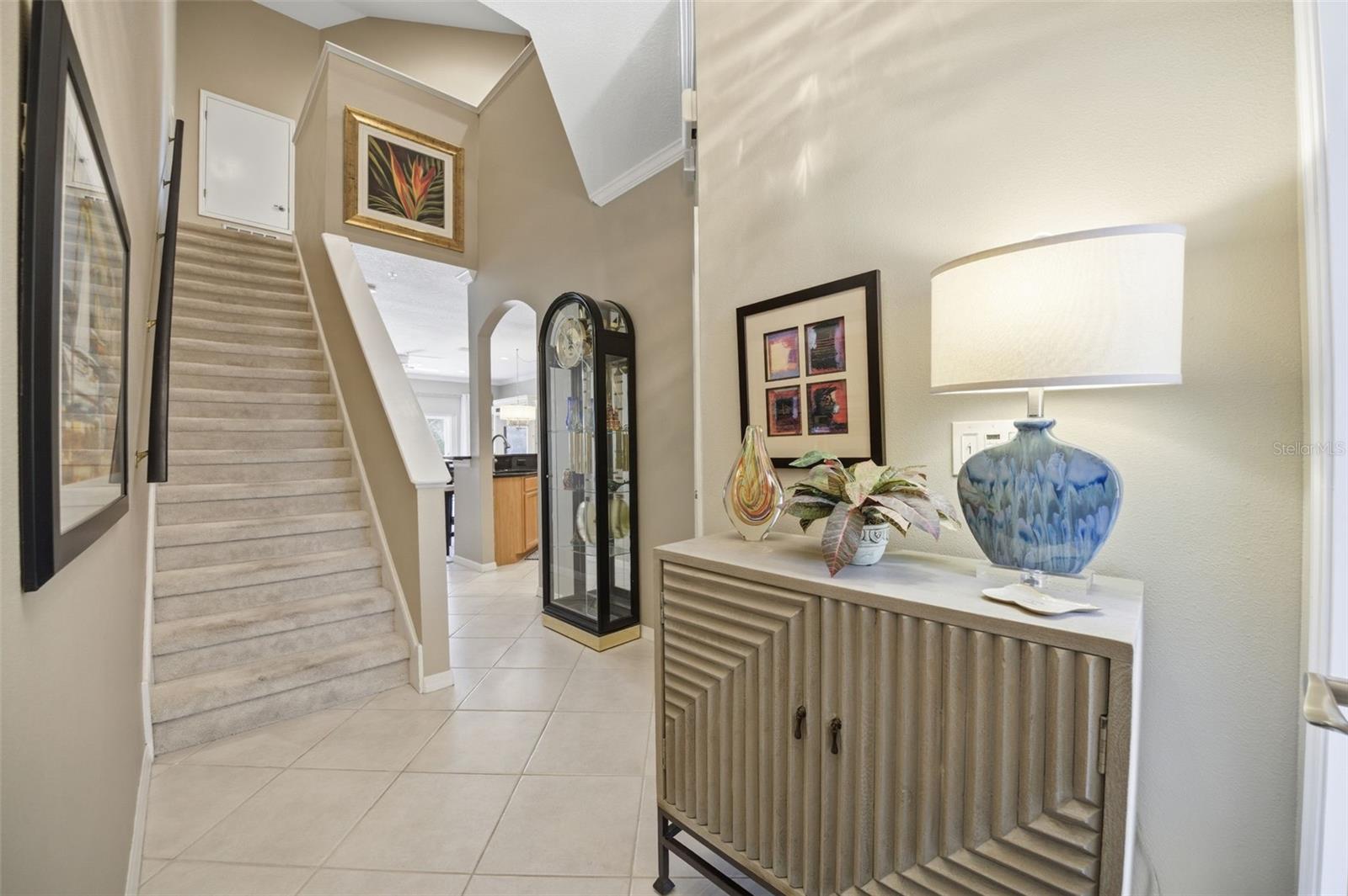 Listing photo id 1 for 11125 Kapok Grand Circle