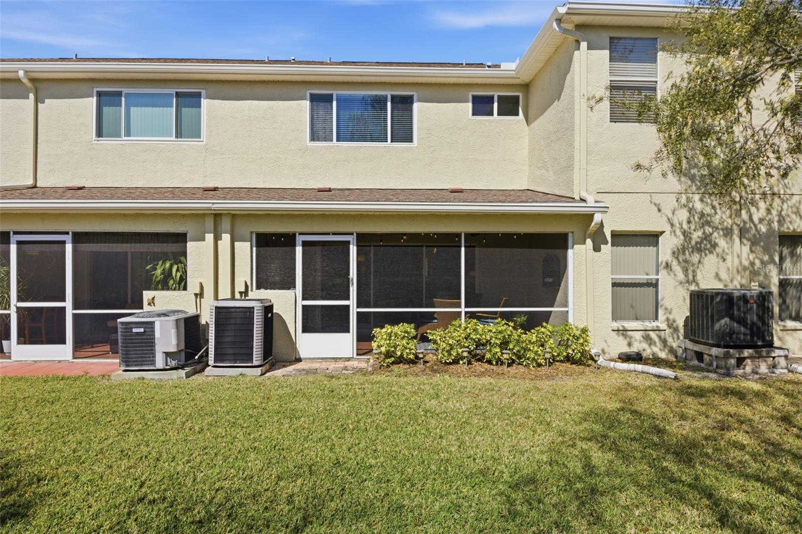 Listing photo id 29 for 11125 Kapok Grand Circle