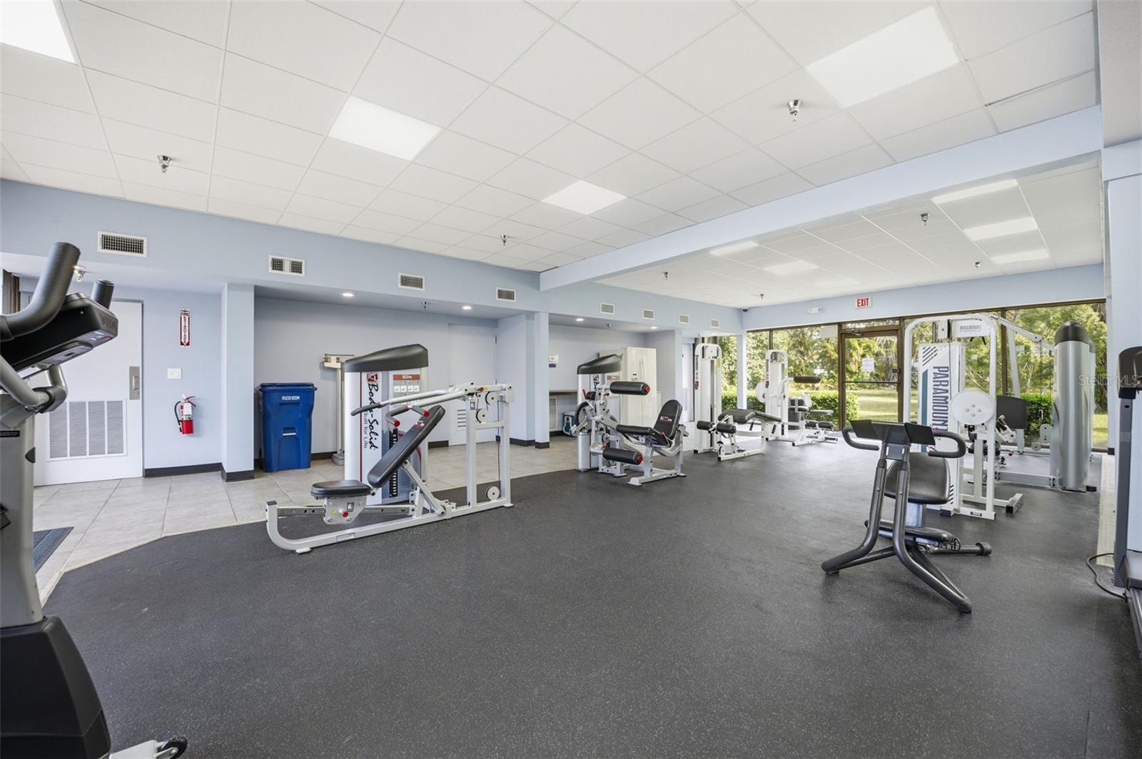 Listing photo id 48 for 11125 Kapok Grand Circle