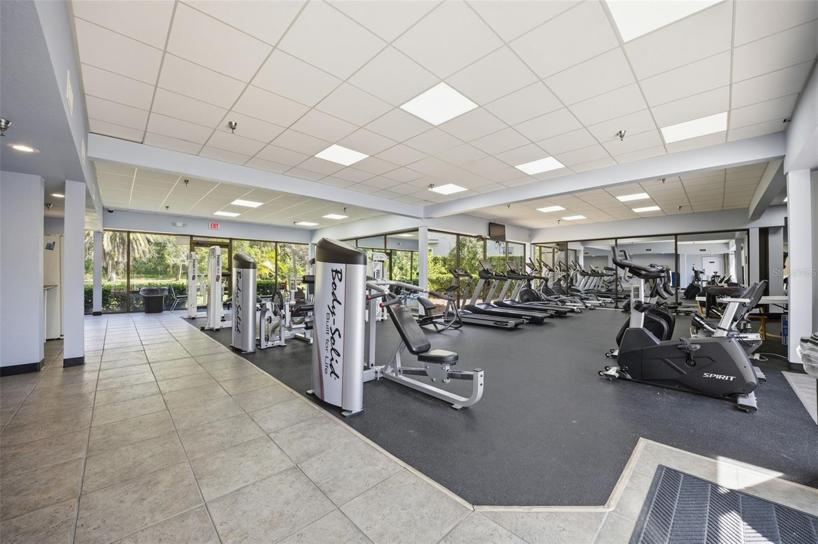 Listing photo id 50 for 11125 Kapok Grand Circle