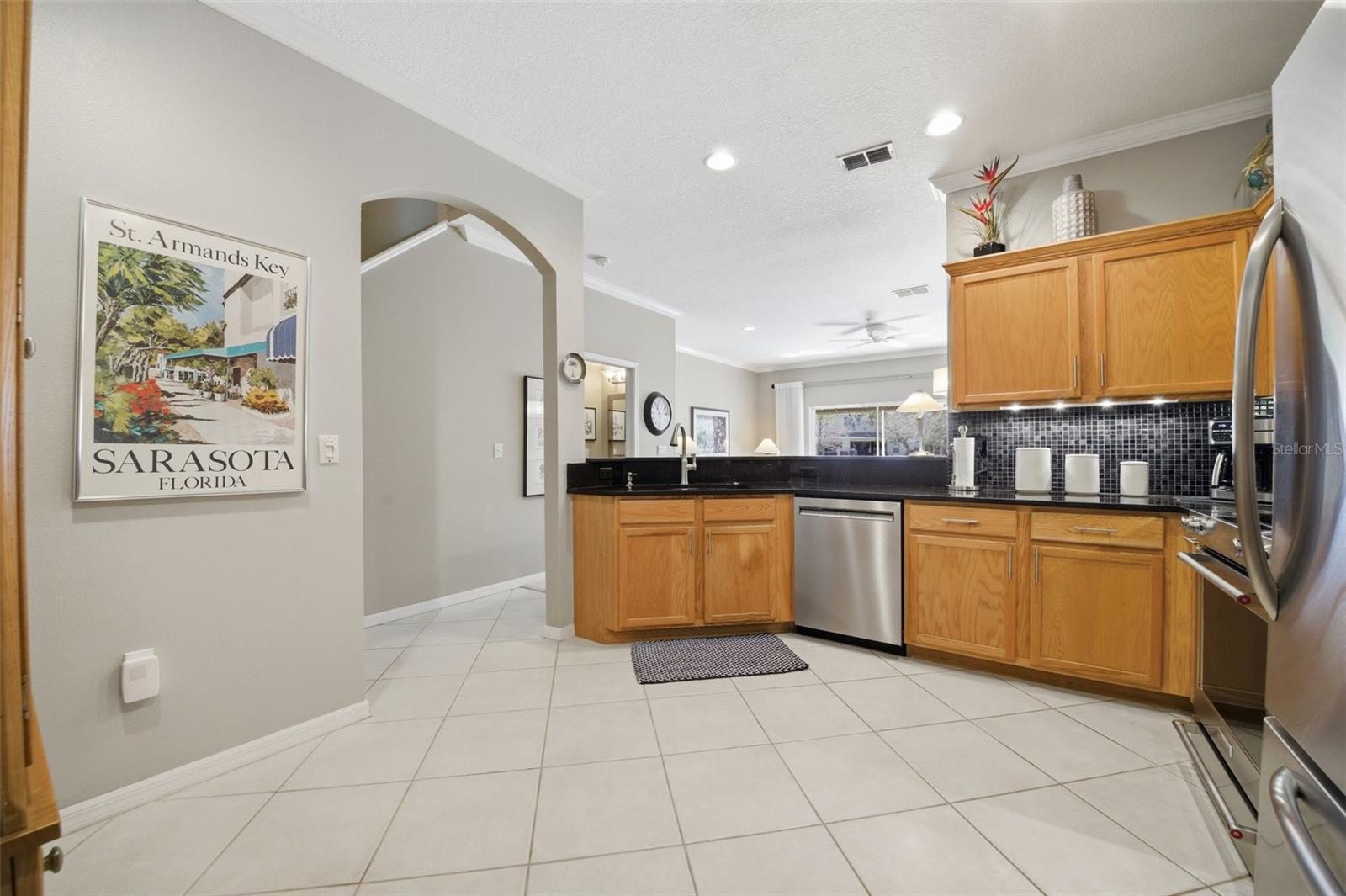 Listing photo id 6 for 11125 Kapok Grand Circle