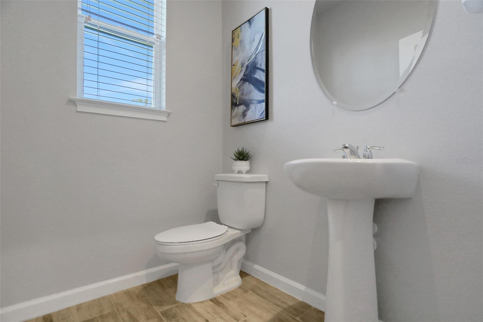 Image 10 of 27 For 5615 Brooklet Woods Drive