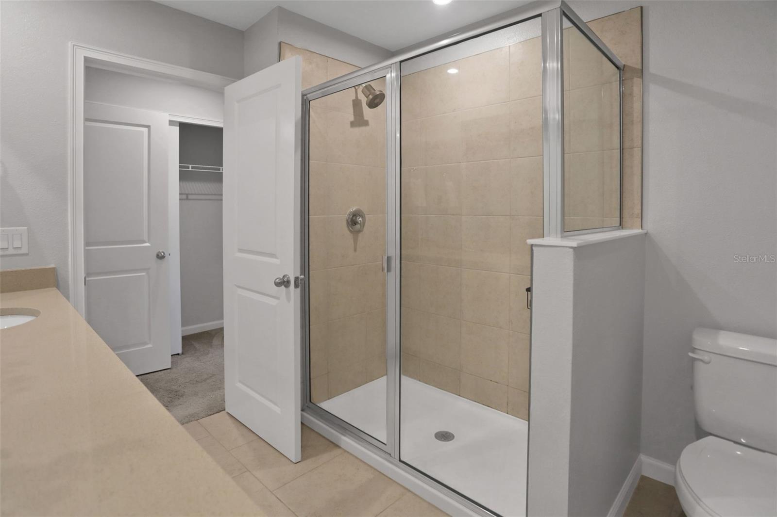 Image 14 of 27 For 5615 Brooklet Woods Drive