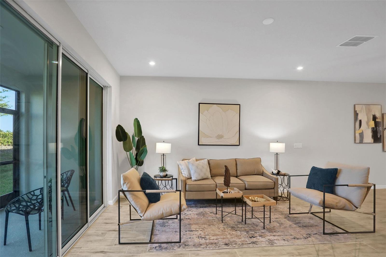 Image 7 of 27 For 5615 Brooklet Woods Drive