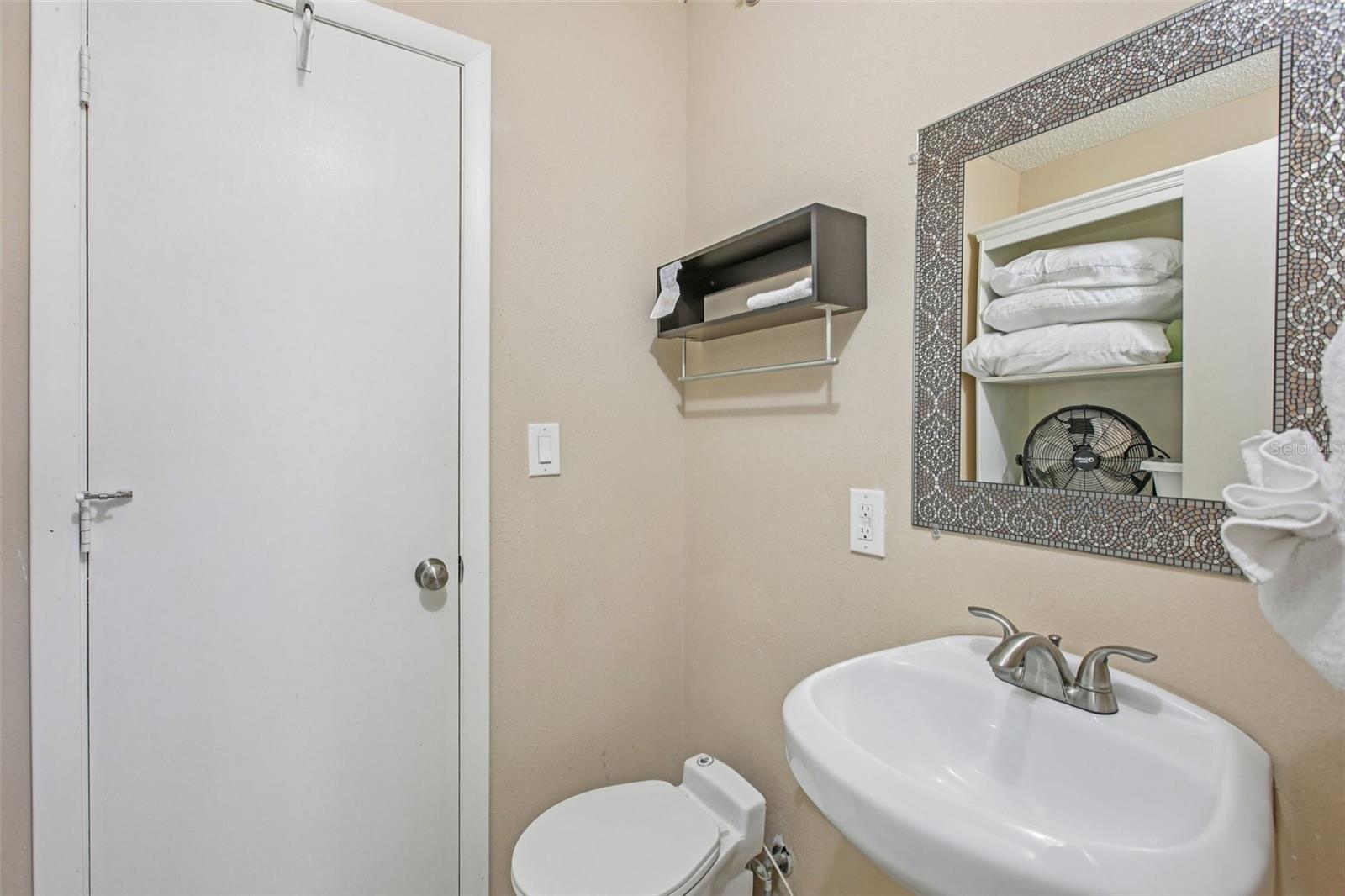 Image 10 of 26 For 19440 Gulf Boulevard 503