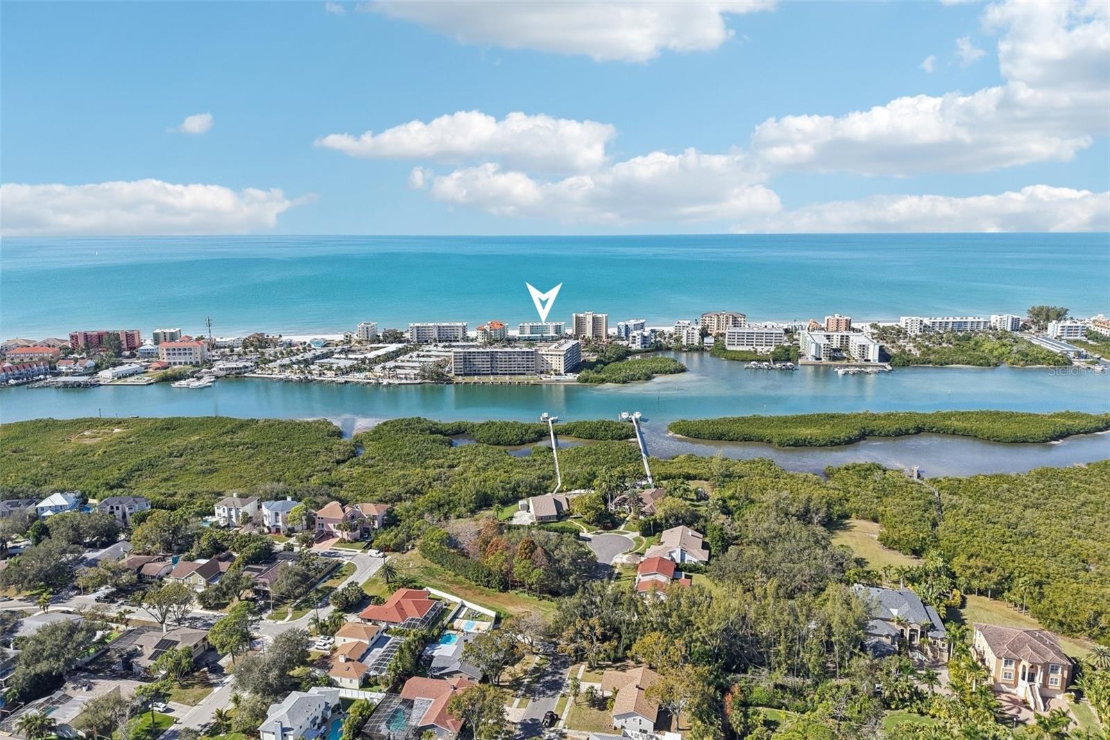 Image 21 of 26 For 19440 Gulf Boulevard 503