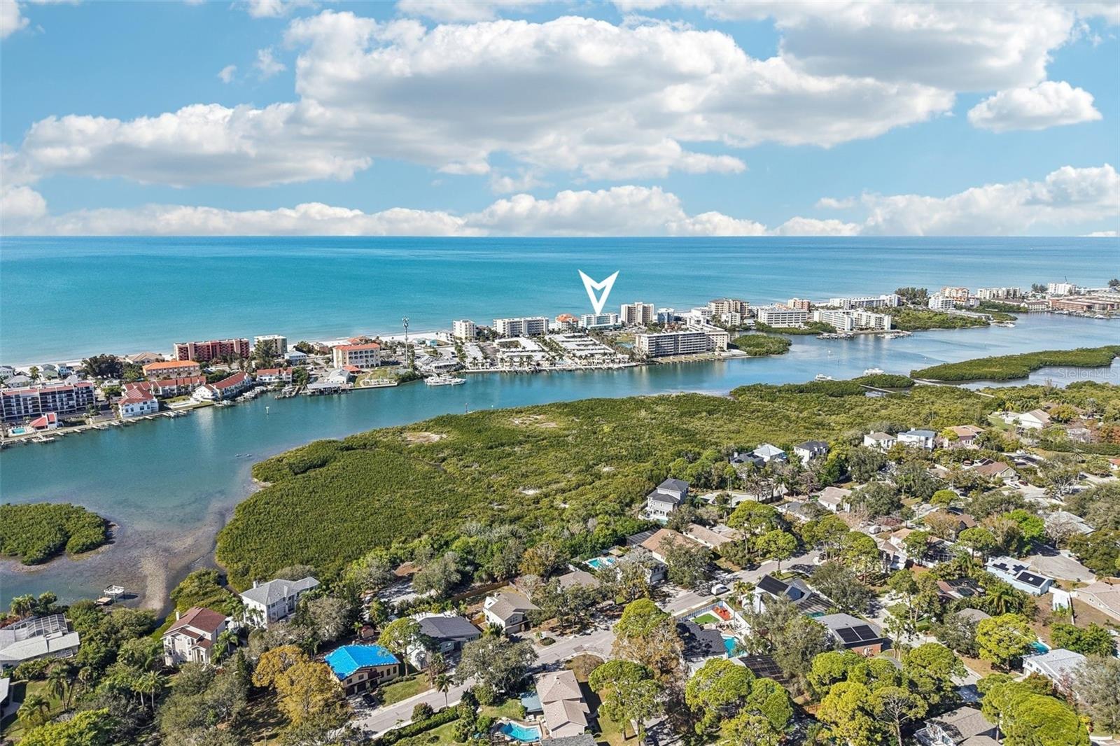 Image 22 of 26 For 19440 Gulf Boulevard 503