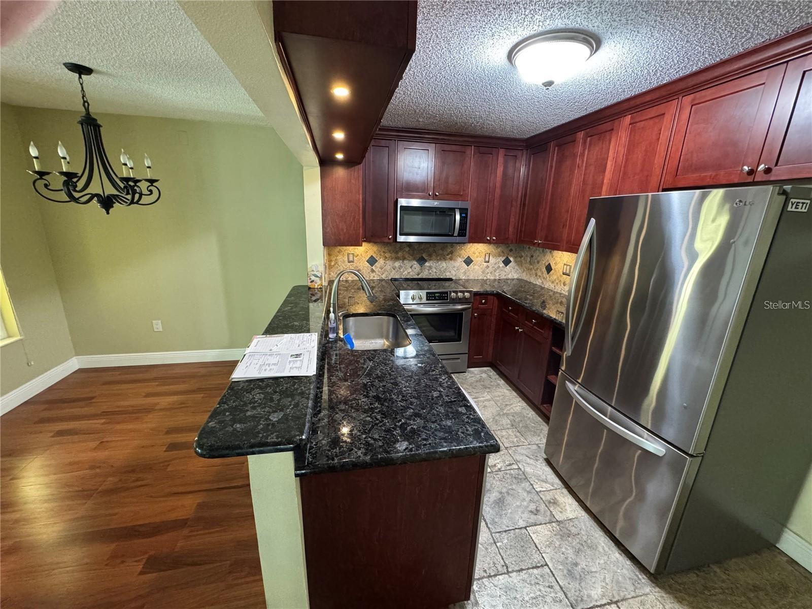 Image 4 of 29 For 1400 Pine Glen Ln  Bldg212 D-