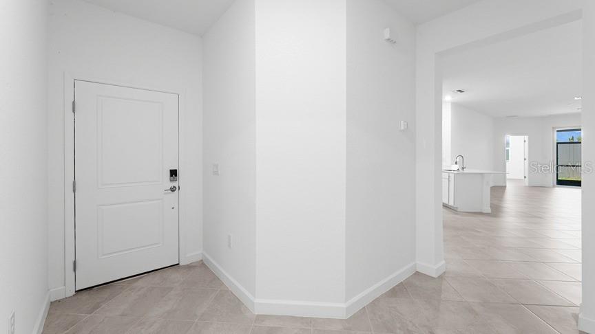 Image 6 of 30 For 8466 Water Lily Court