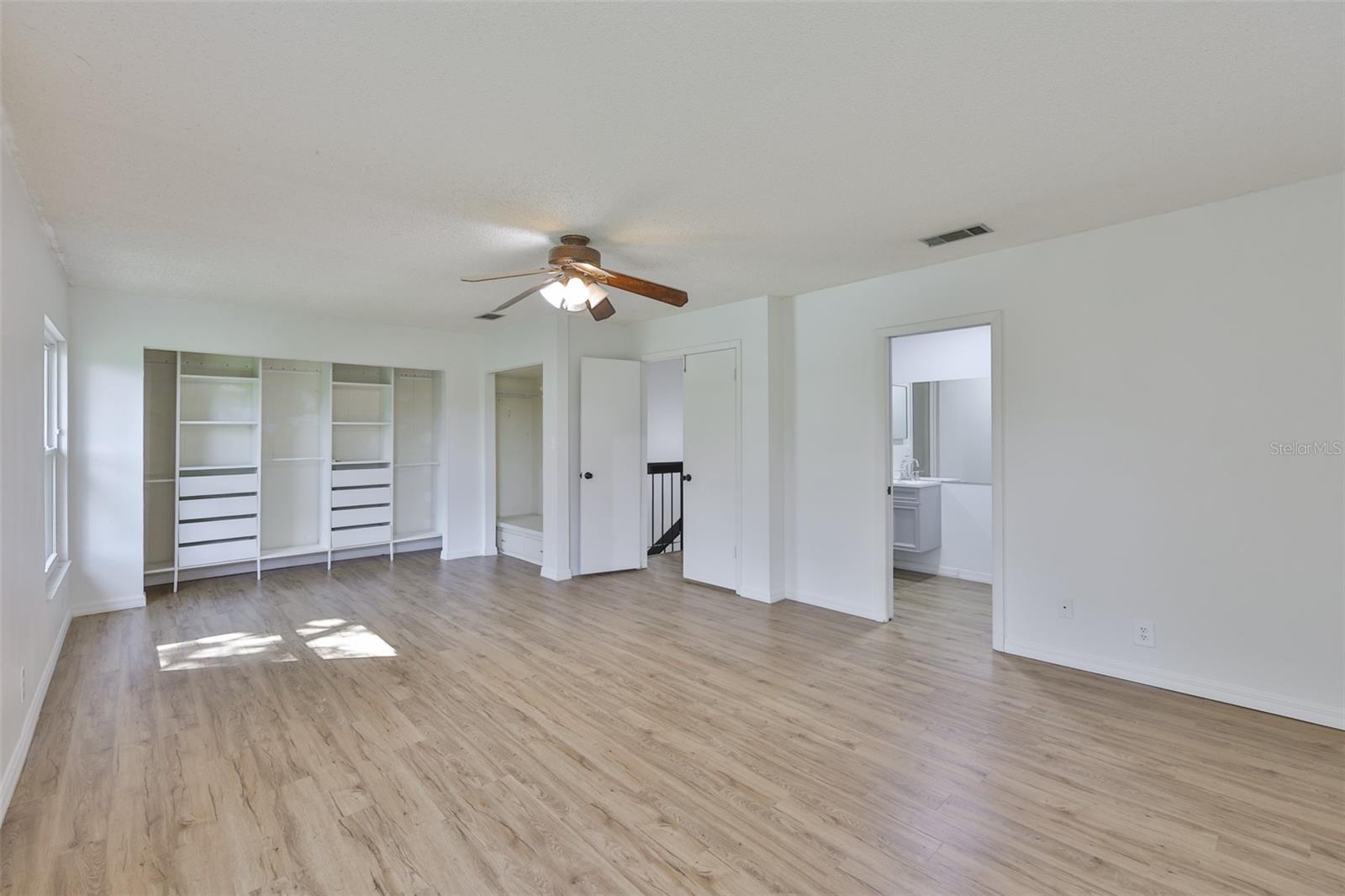 Image 17 of 43 For 14805 Lake Forest Drive