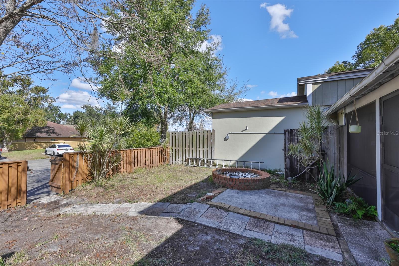 Image 31 of 43 For 14805 Lake Forest Drive