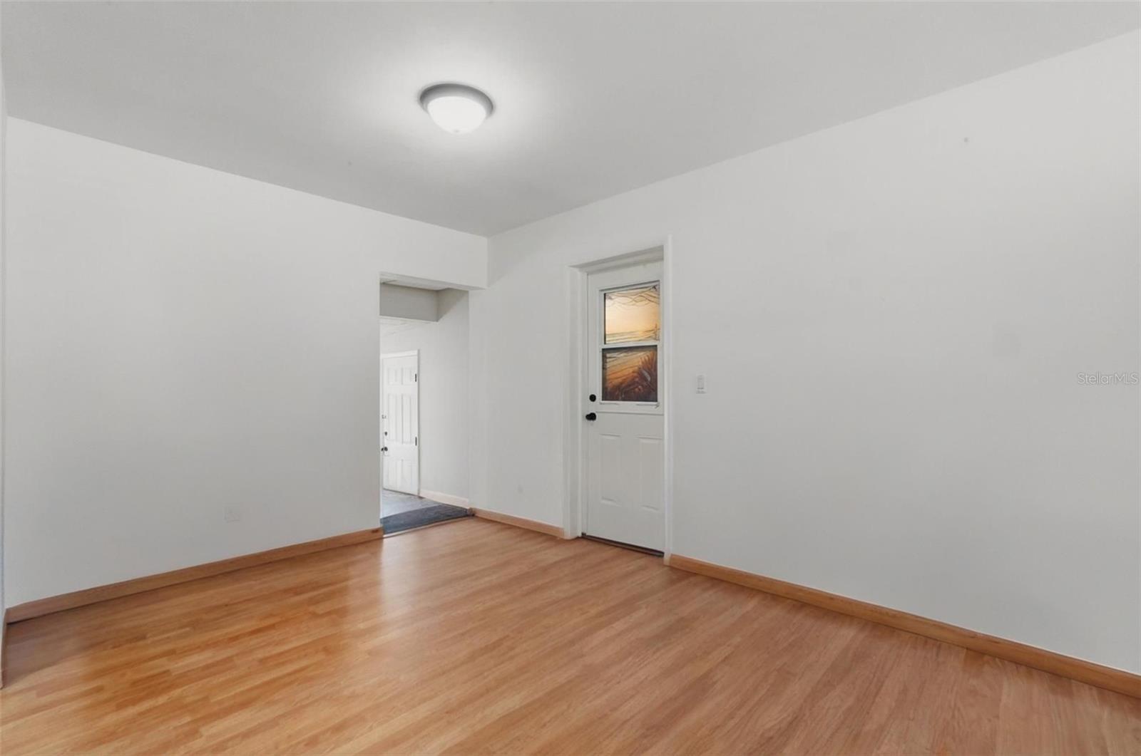 Image 11 of 54 For 104 Hercules Avenue