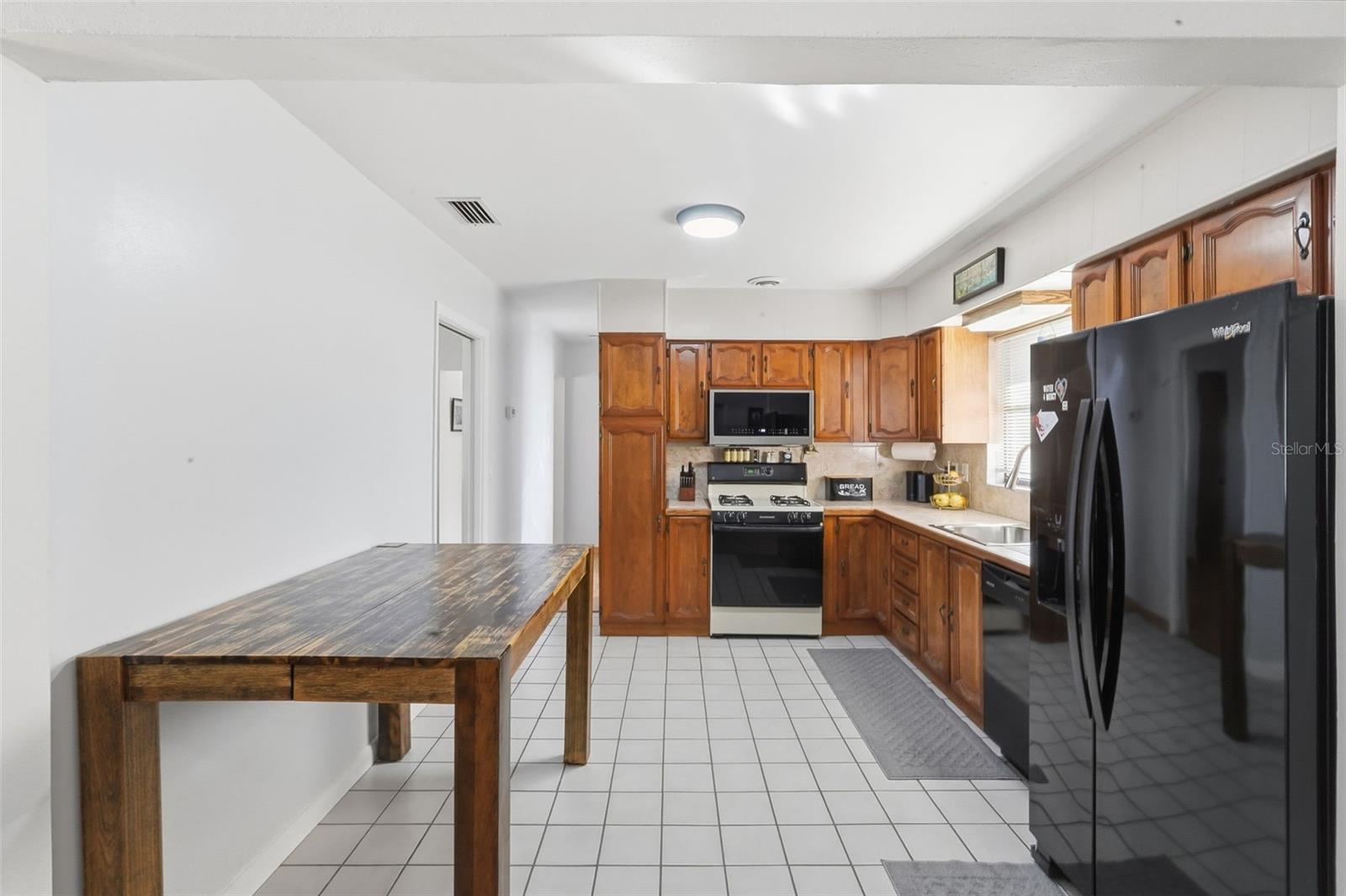 Image 18 of 54 For 104 Hercules Avenue