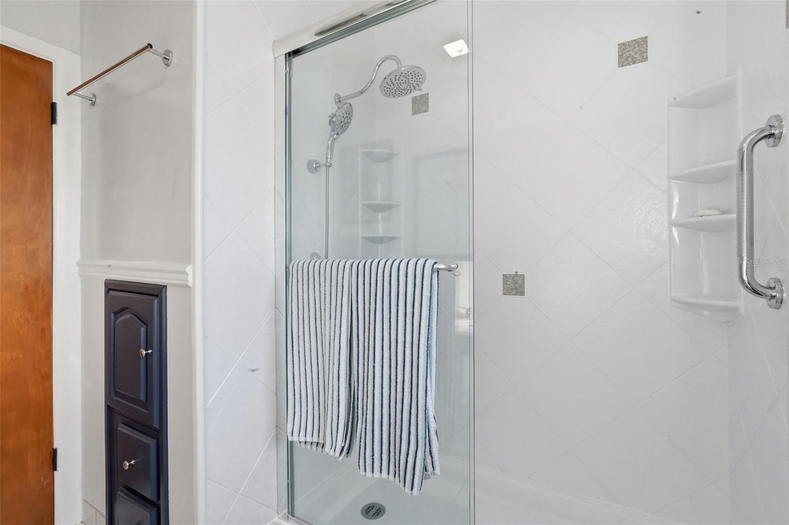 Image 28 of 54 For 104 Hercules Avenue