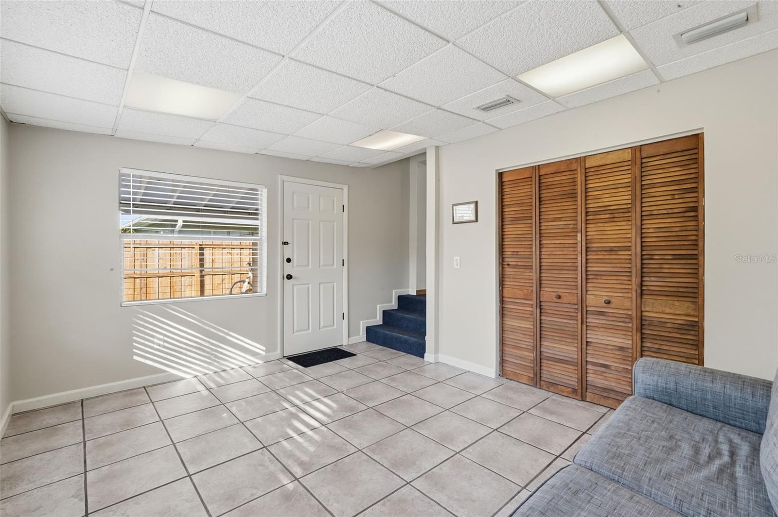 Image 32 of 54 For 104 Hercules Avenue