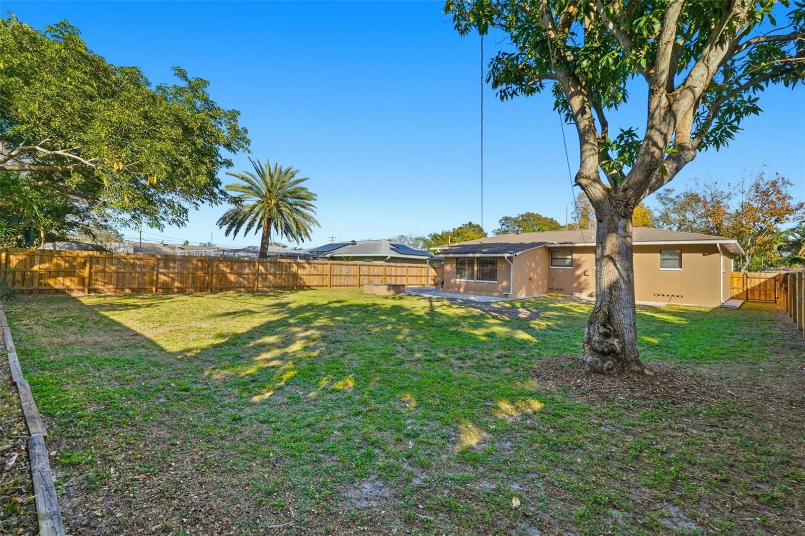 Image 40 of 54 For 104 Hercules Avenue