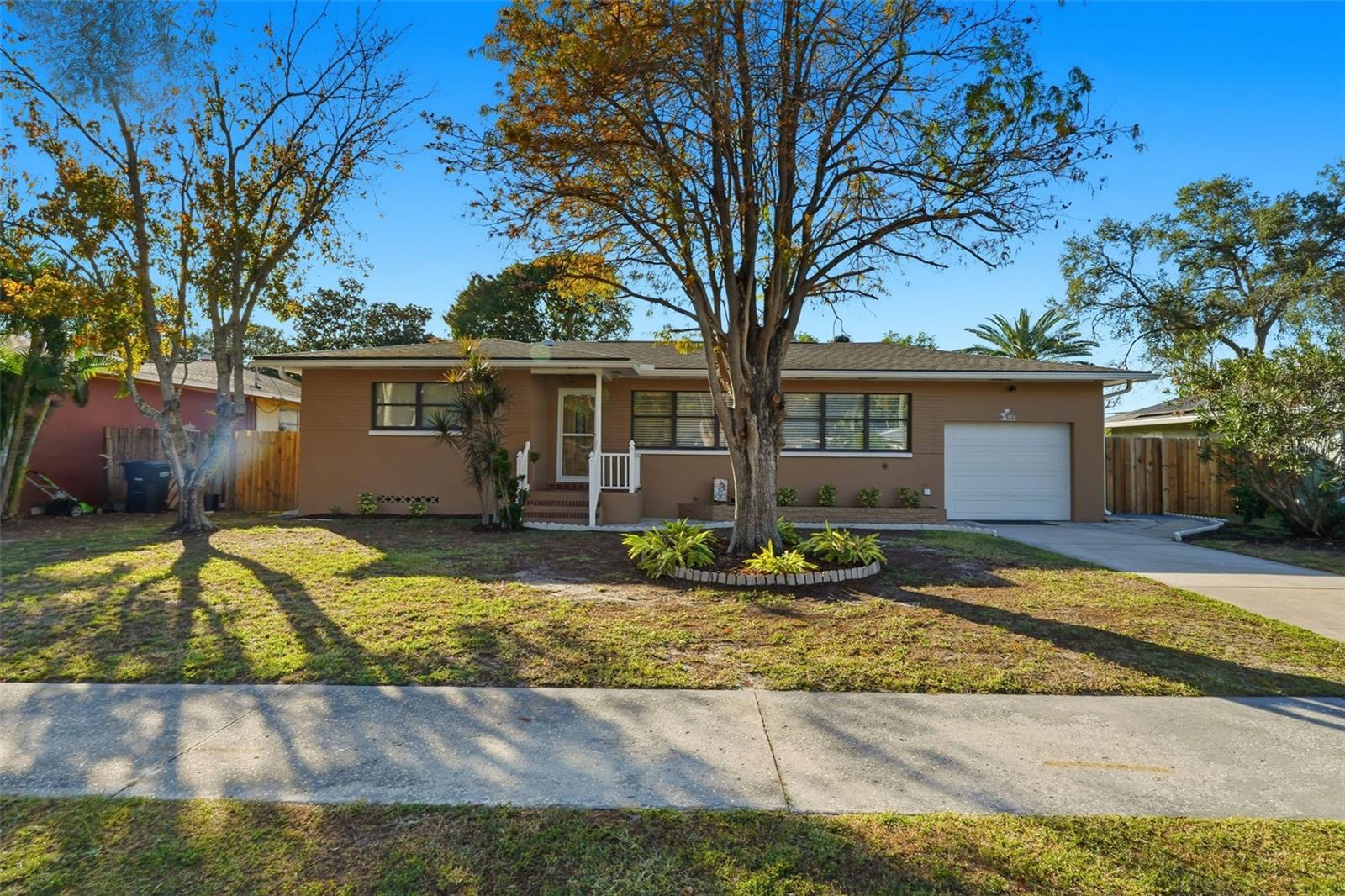 Image 44 of 54 For 104 Hercules Avenue