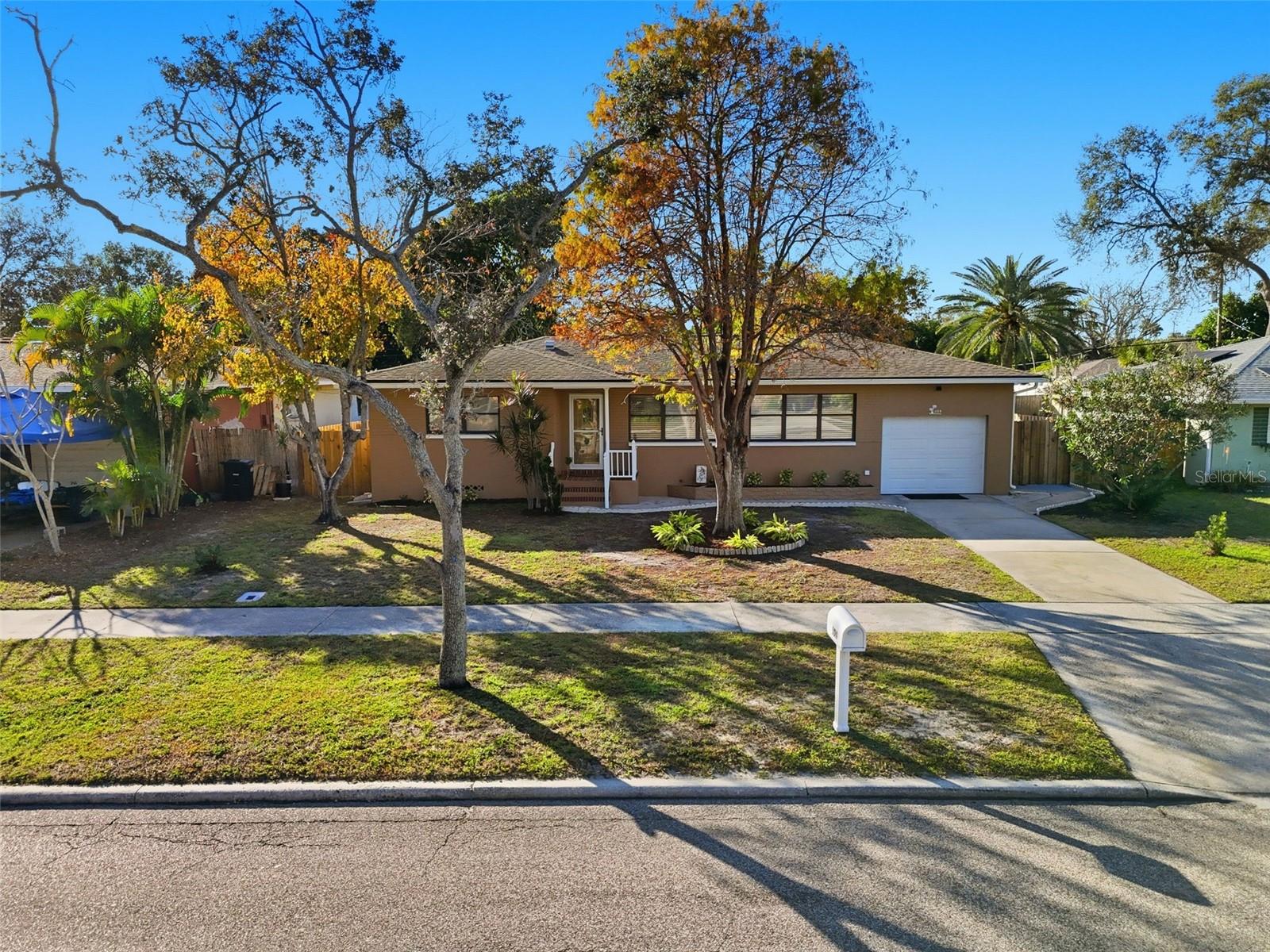 Image 51 of 54 For 104 Hercules Avenue