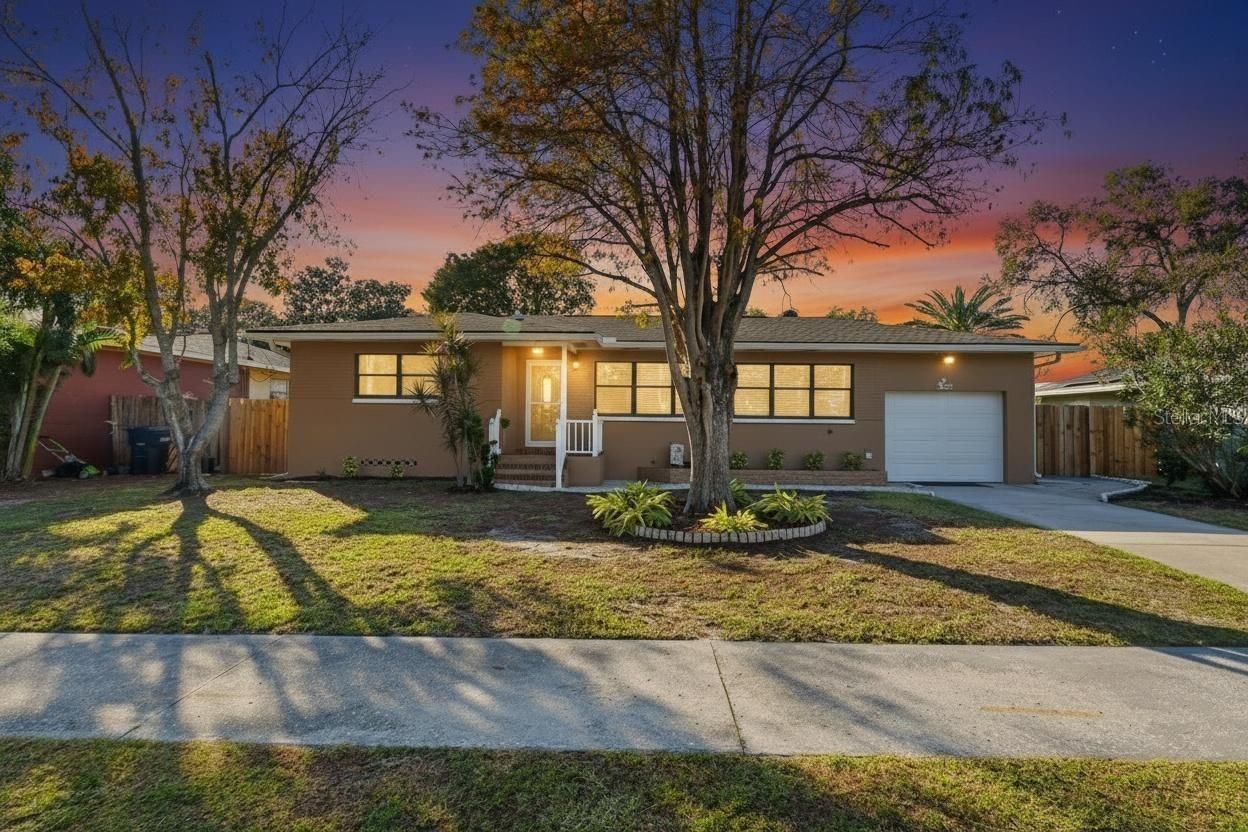 Image 53 of 54 For 104 Hercules Avenue