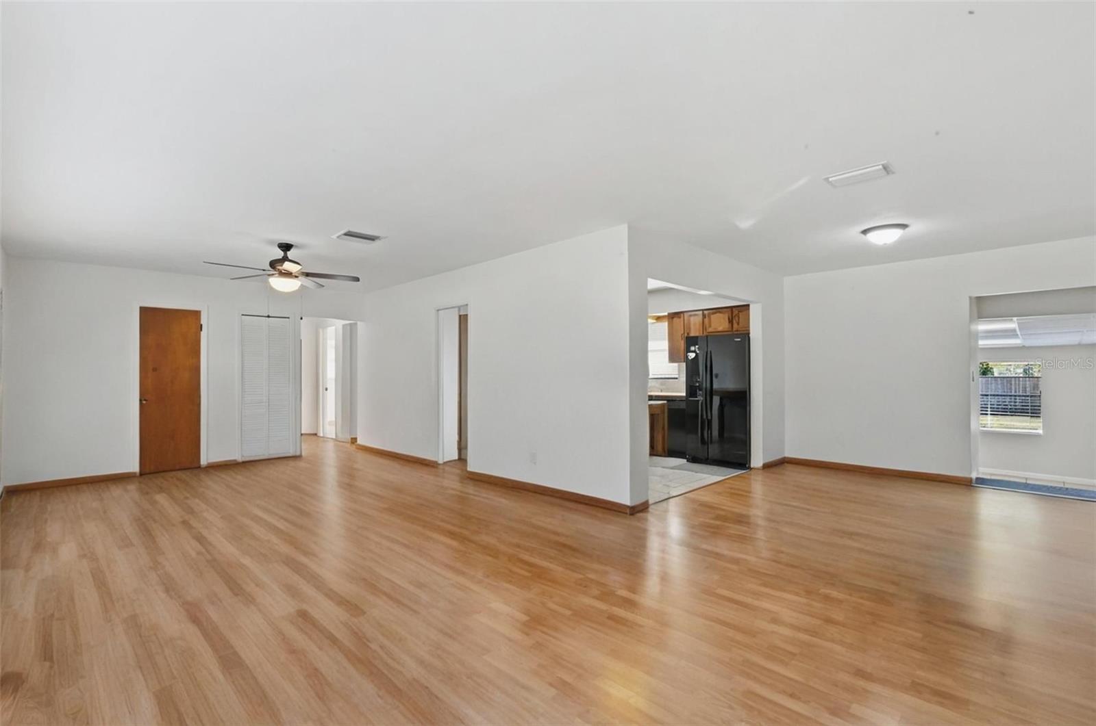 Image 7 of 54 For 104 Hercules Avenue