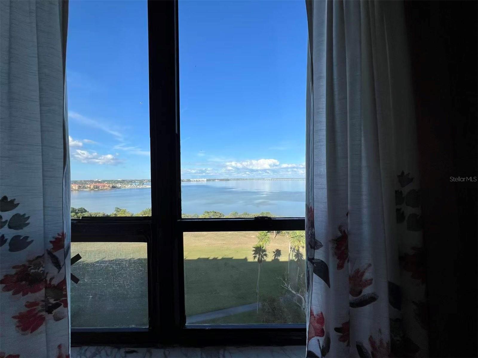 Image 5 of 20 For 2618 Cove Cay Drive 909