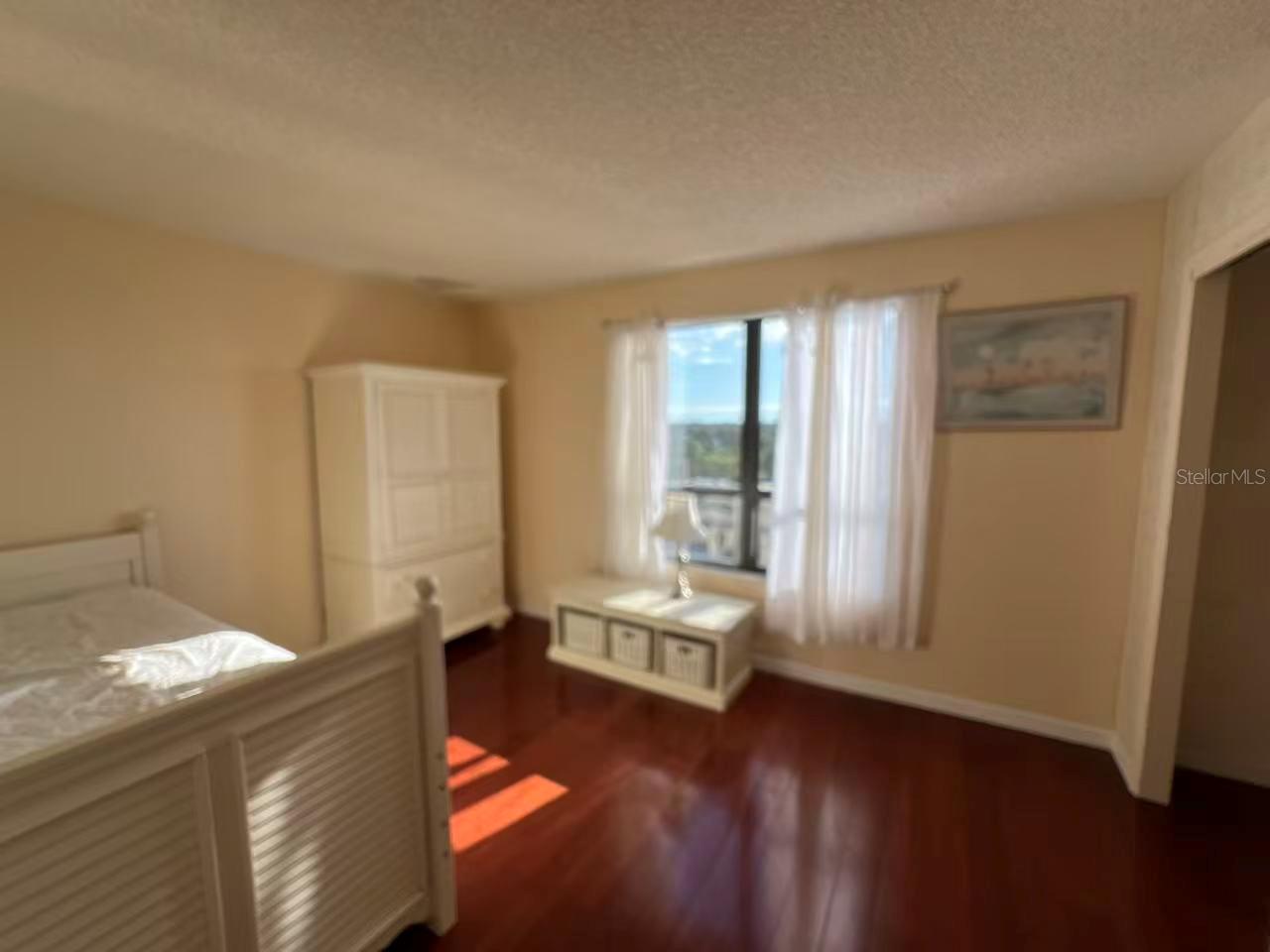 Image 8 of 20 For 2618 Cove Cay Drive 909