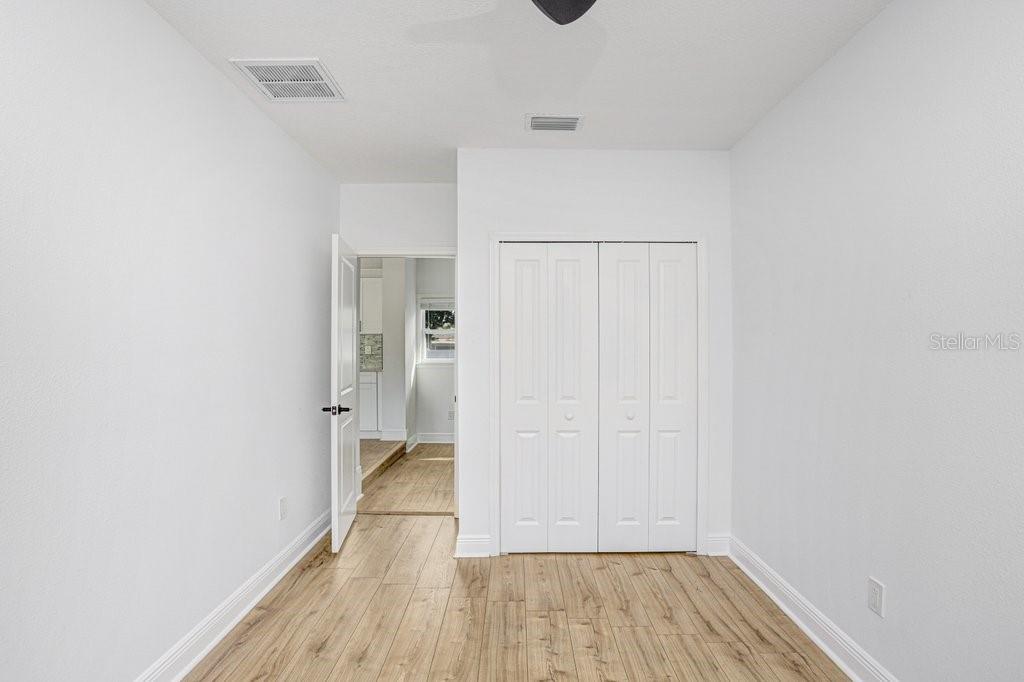 Image 11 of 25 For 207 Duncan Avenue