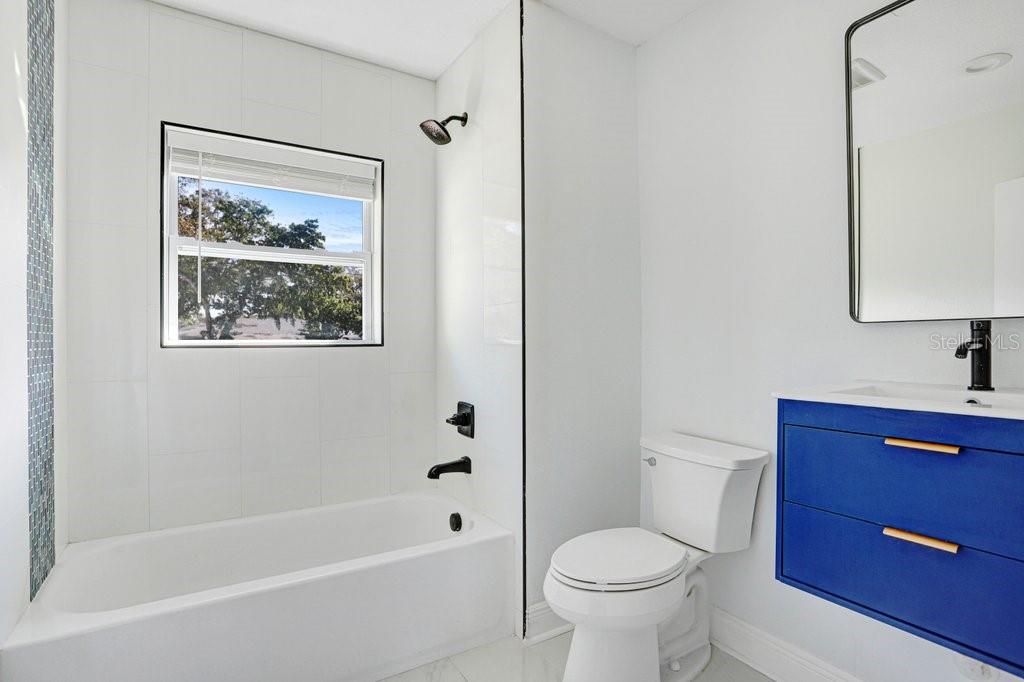 Image 13 of 25 For 207 Duncan Avenue