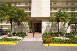 Image 33 of 39 For 900 Cove Cay Drive 1d