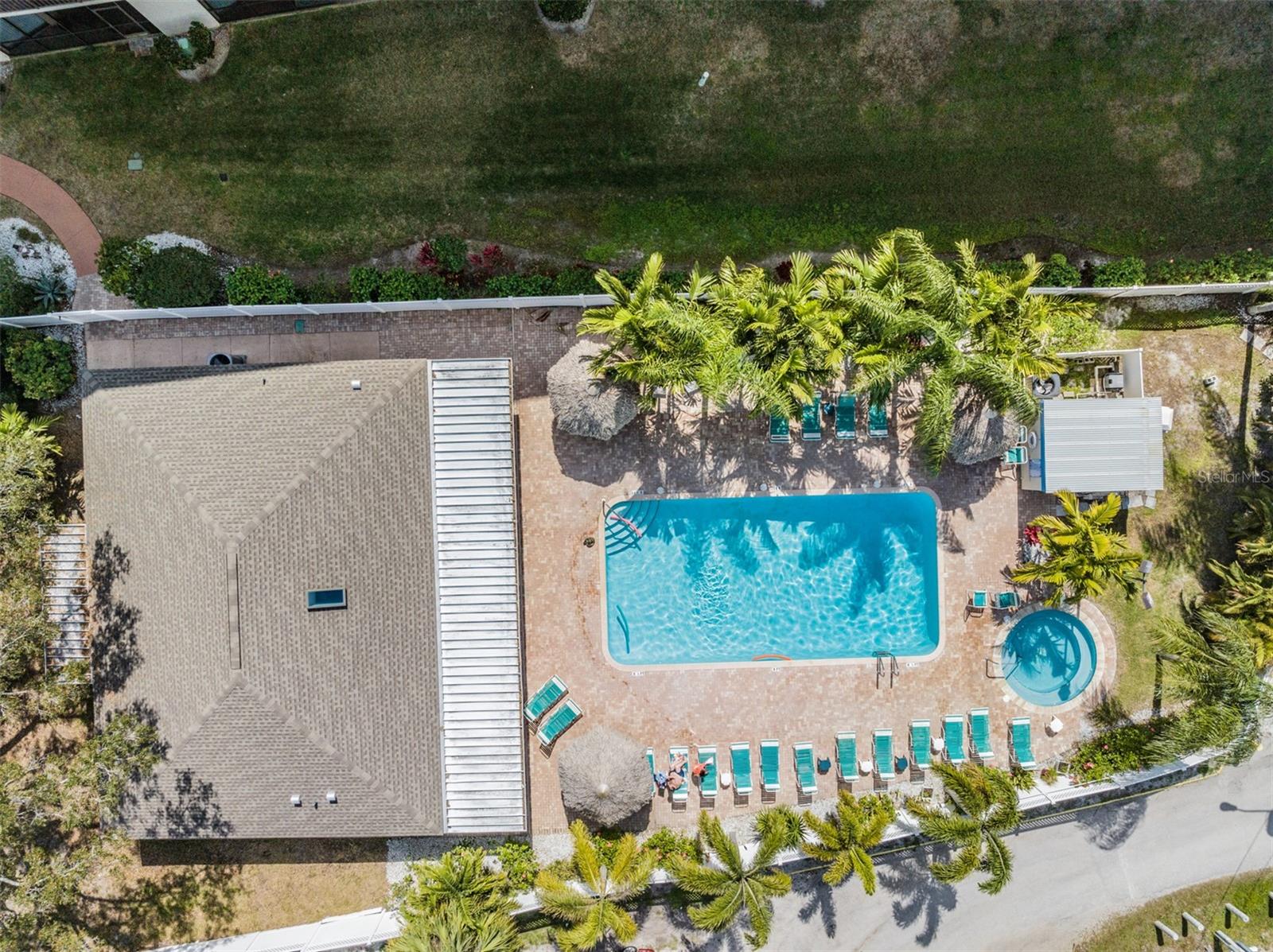 Image 34 of 39 For 900 Cove Cay Drive 1d