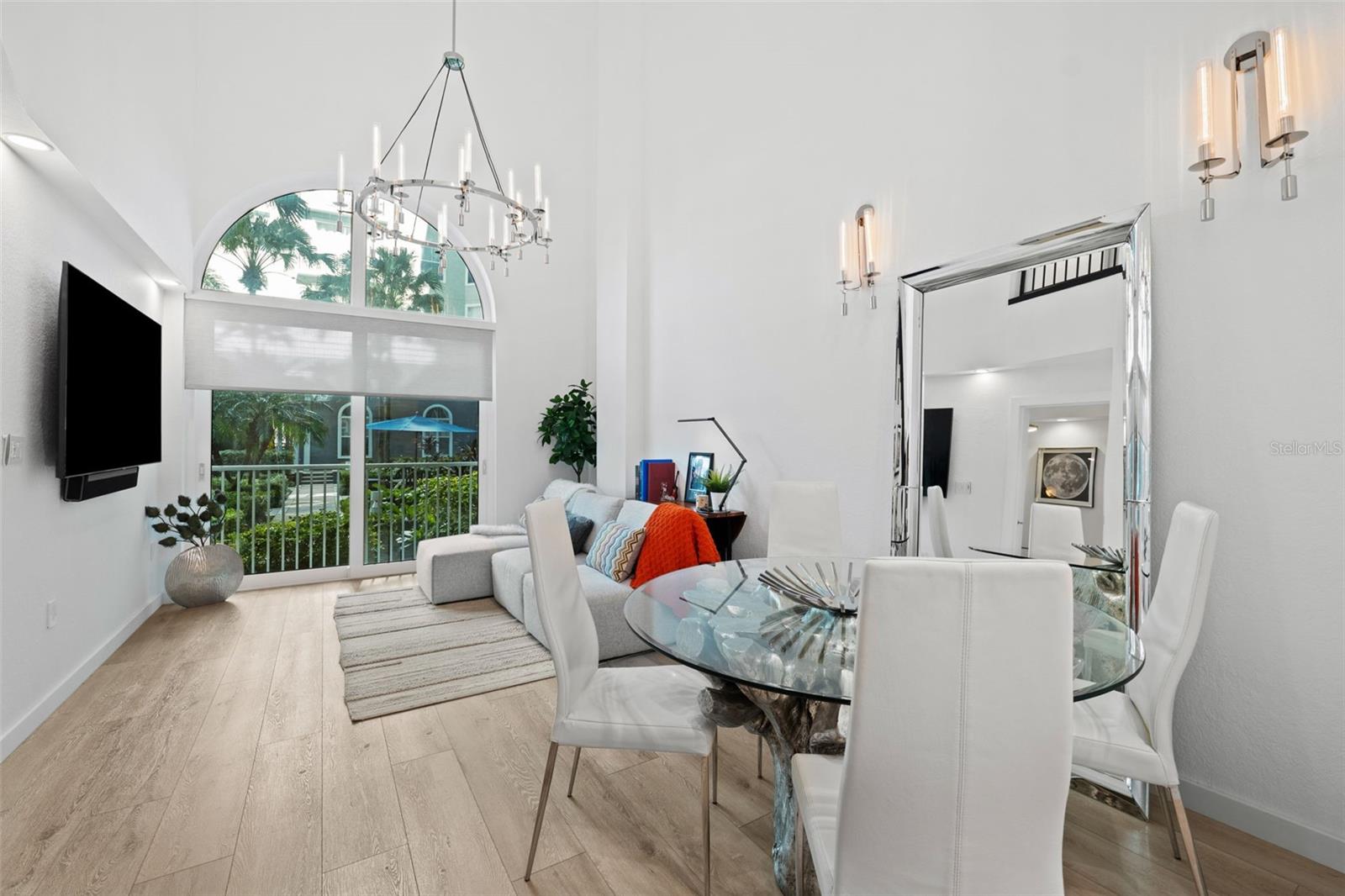 Image 11 of 39 For 700 Harbour Island Boulevard 143