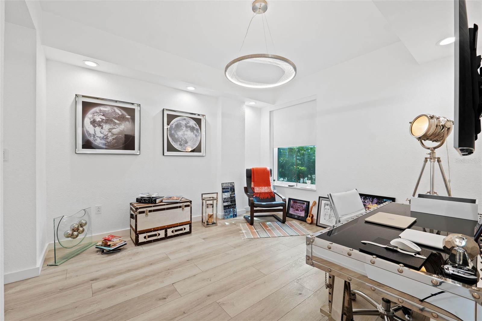 Image 20 of 39 For 700 Harbour Island Boulevard 143