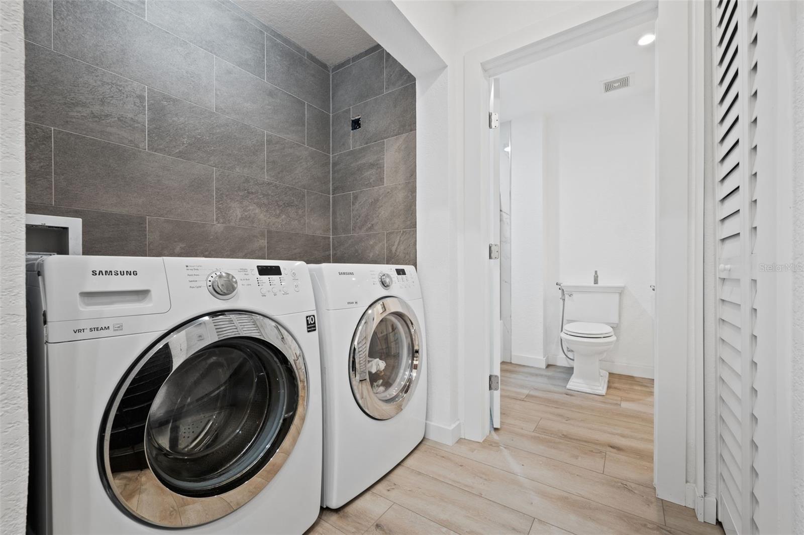 Image 24 of 39 For 700 Harbour Island Boulevard 143