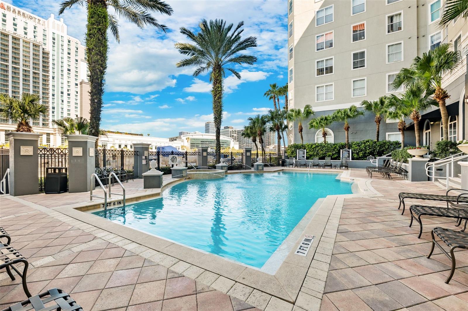 Image 28 of 39 For 700 Harbour Island Boulevard 143