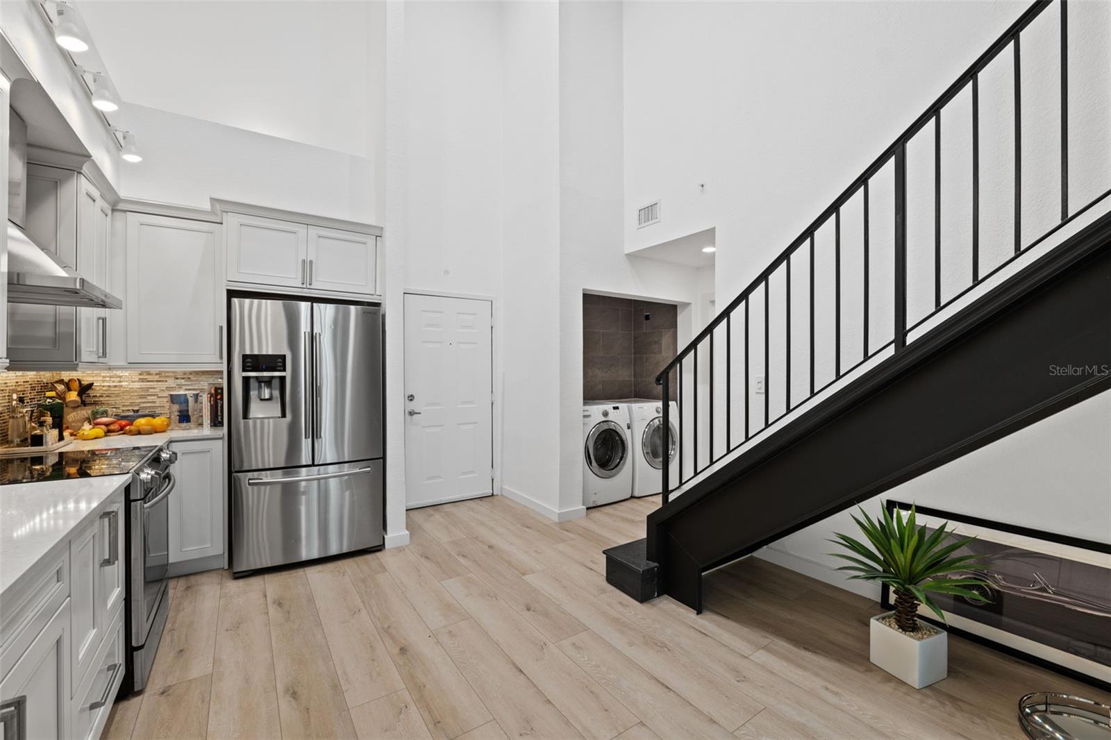 Image 4 of 39 For 700 Harbour Island Boulevard 143