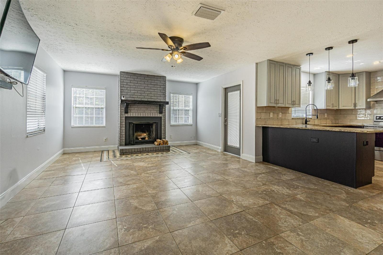 Image 4 of 53 For 3801 Durant Road