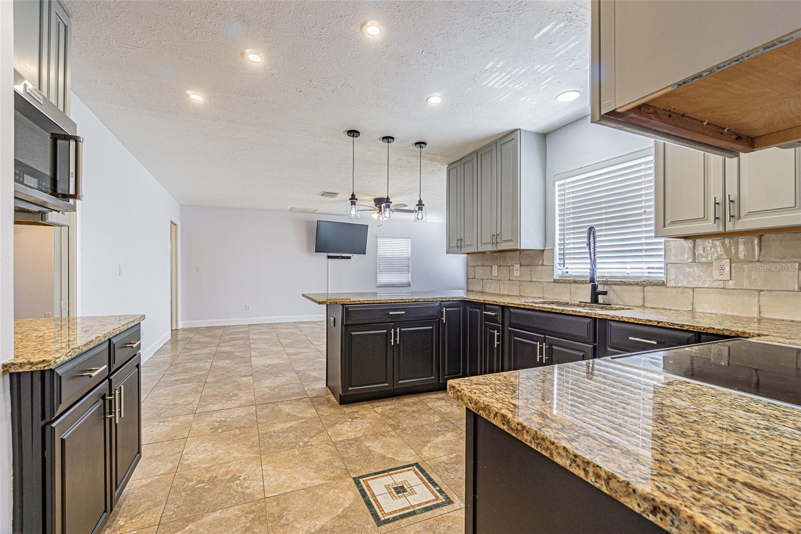 Image 5 of 53 For 3801 Durant Road