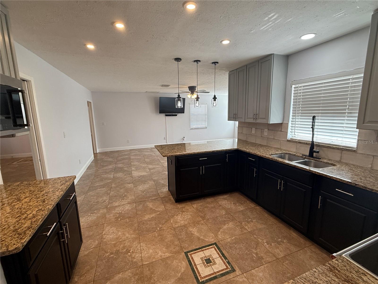 Image 7 of 53 For 3801 Durant Road