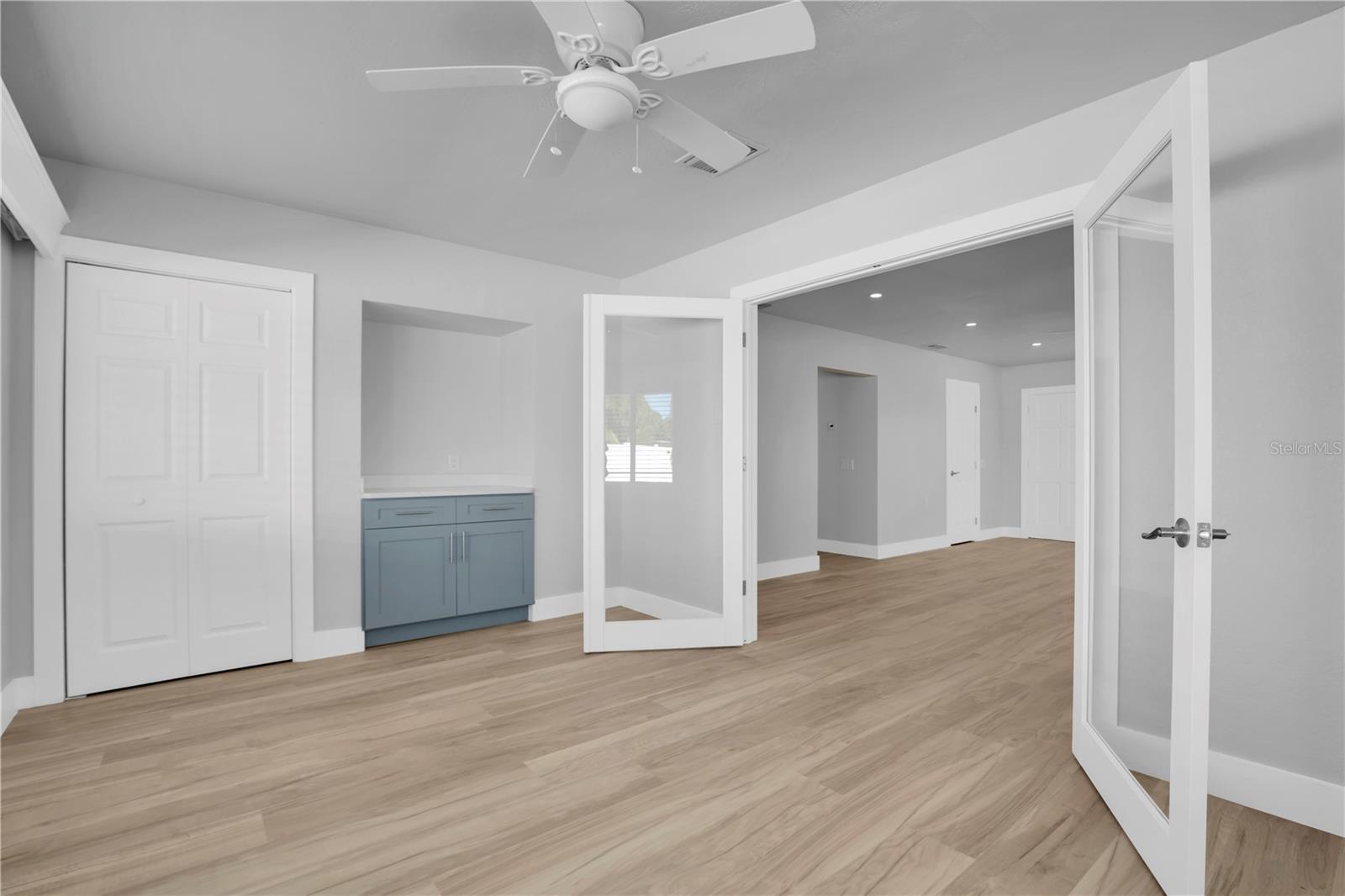 Image 17 of 33 For 8651 Gulf Boulevard