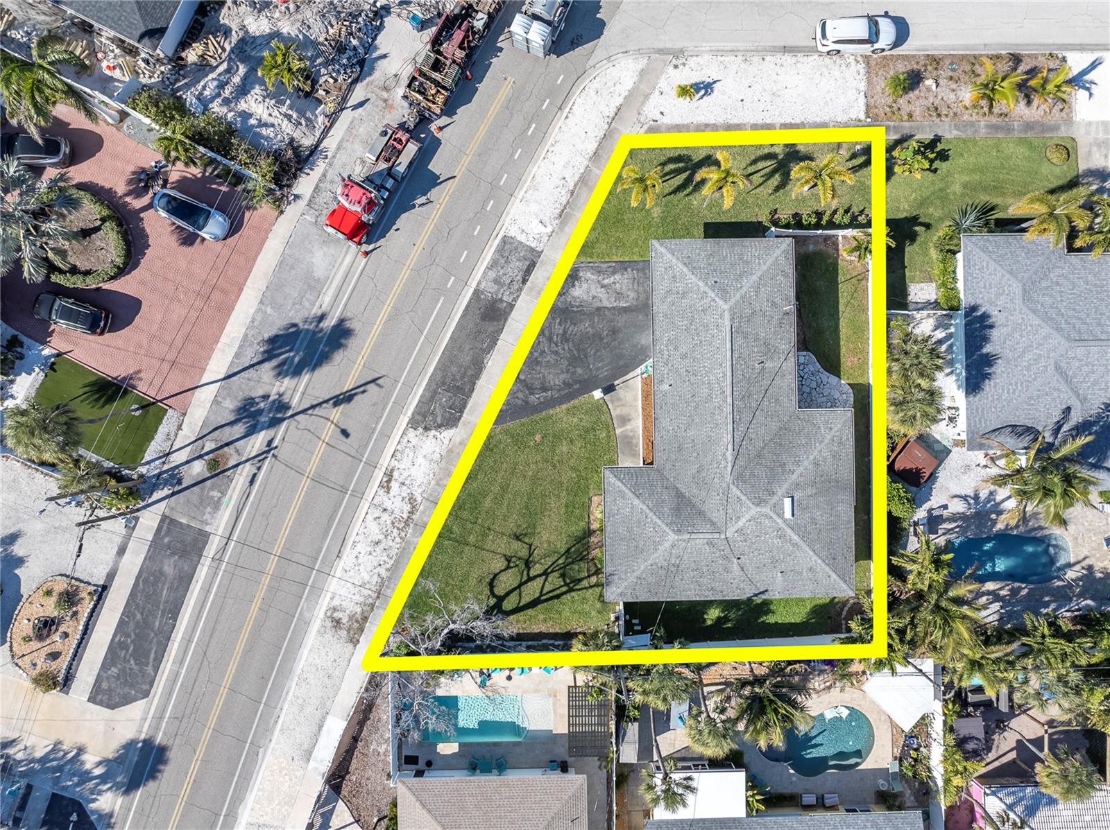 Image 25 of 33 For 8651 Gulf Boulevard